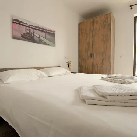 Guest house Opera *